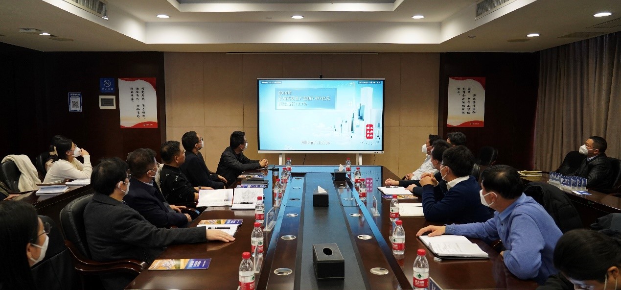 新疆生產(chǎn)建設(shè)兵團(tuán)第六師紅旗農(nóng)場(chǎng)黨委書(shū)記鄭禮華一行來(lái)司走訪(fǎng)座談